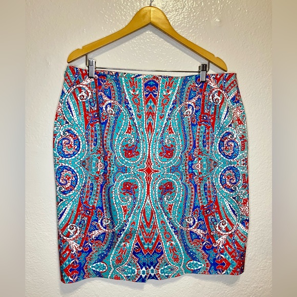 Jones New York Plus Sized Signature Paisley Print Vibrant Skirt - Picture 6 of 8